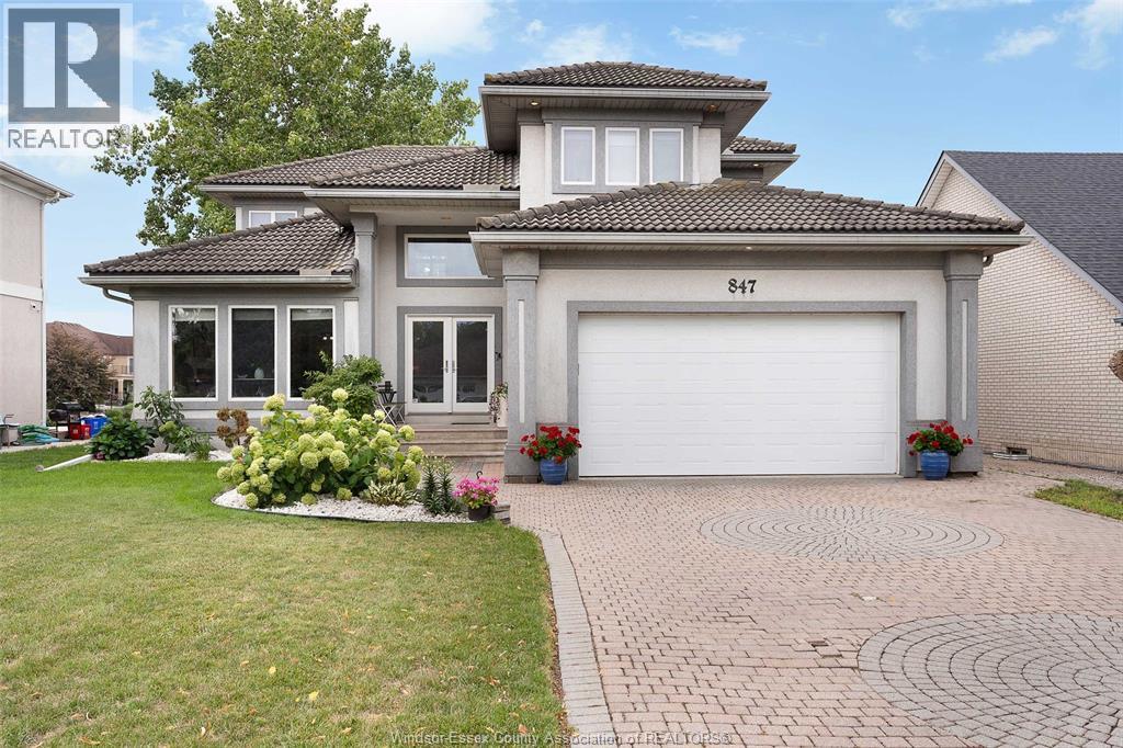 847 Lake Shore Dr, Windsor, ON N9G 2R1