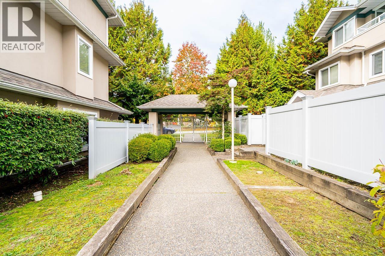 7128 18th Avenue Unit 13, Burnaby, BC V3N 1H1