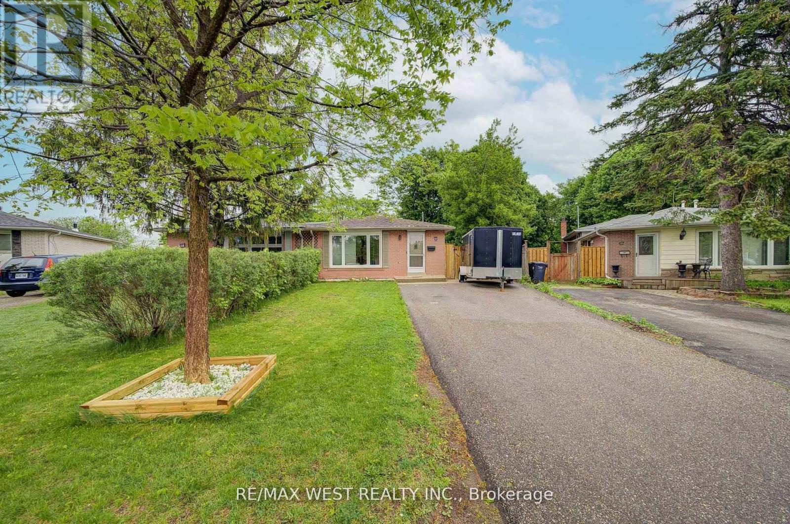 65 Belmont Dr, Brampton, ON L6T 2K5
