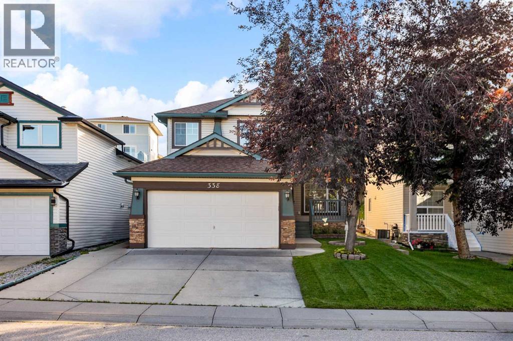 338 Panamount Dr NW, Calgary, AB T3K 5M1