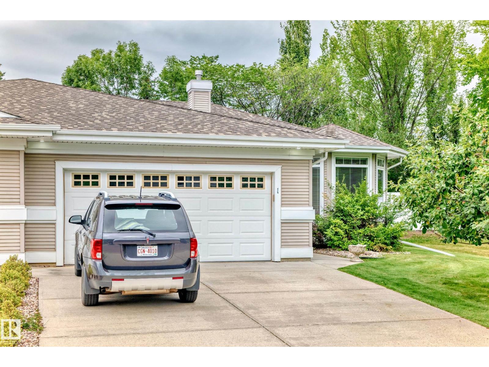1 Hendrie Dr, Stony Plain, AB T7Z 2S4