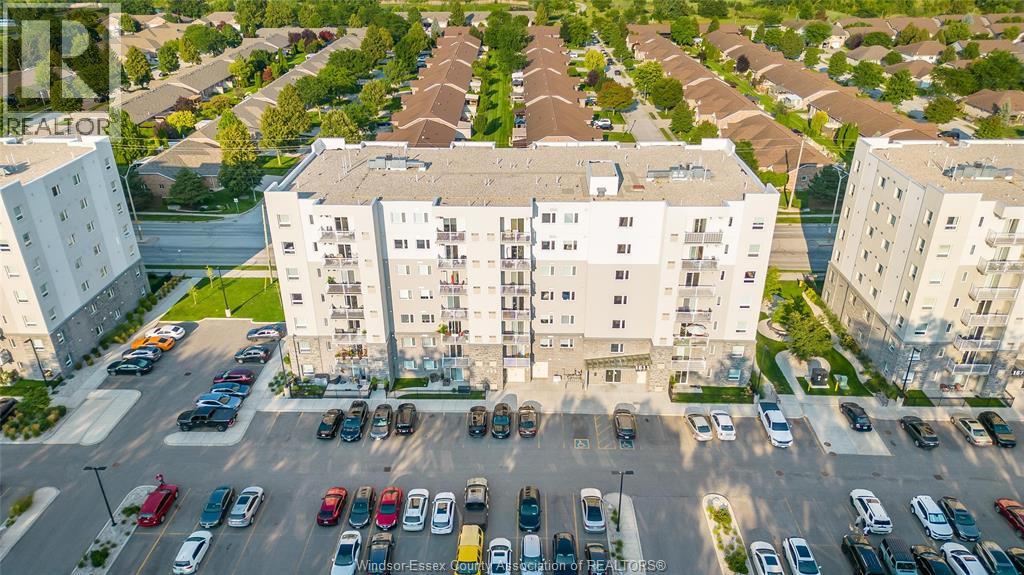 1611 Banwell Unit 414, Windsor, ON N8P 0G5