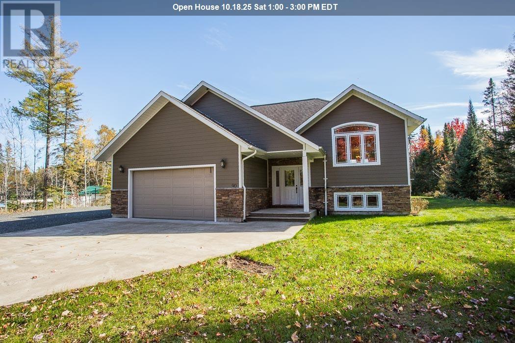 90 Parkewood Dr, Sault Ste. Marie, ON P6A 5K6