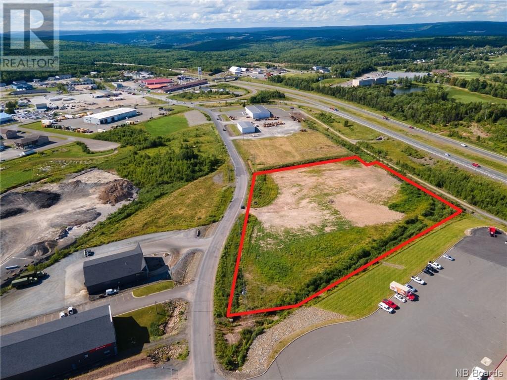 4 Greenview Dr #14, Hanwell, NB E3C 0E4