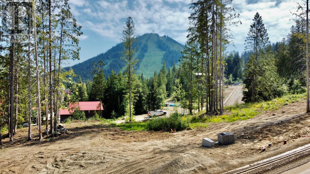 310 Ridge Rd, Rossland, BC V0G 1Y0
