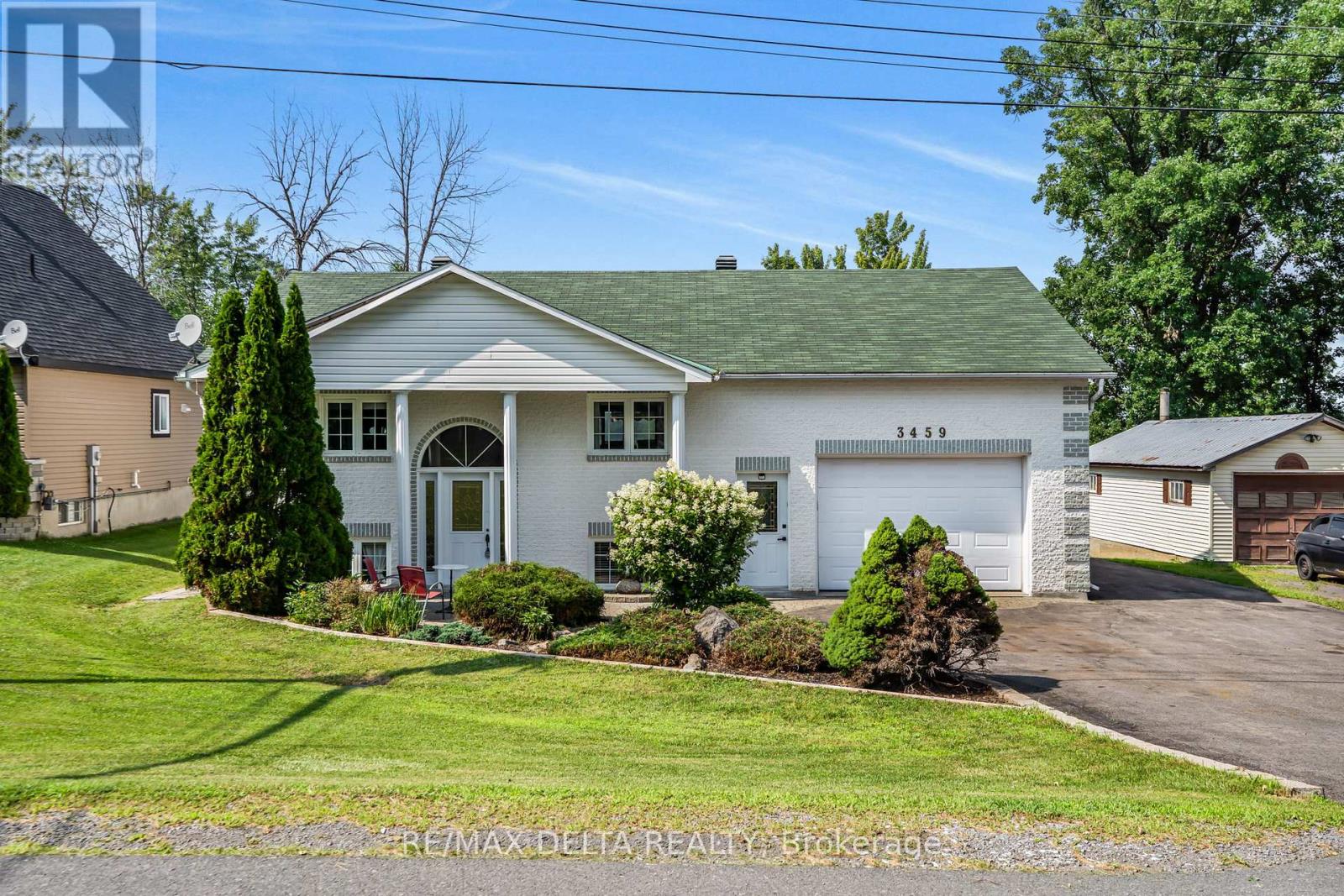 3459 Principale St, Alfred and Plantagenet, ON K0A 3K0