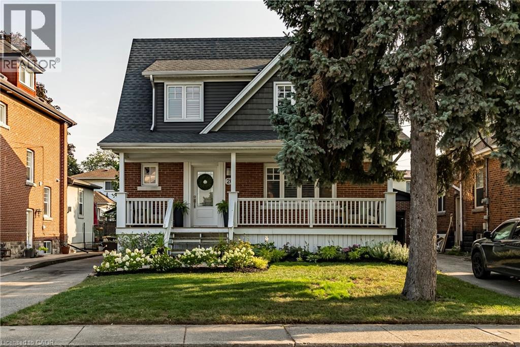 20 Mountain Park Ave, Hamilton, ON L9A 1A2