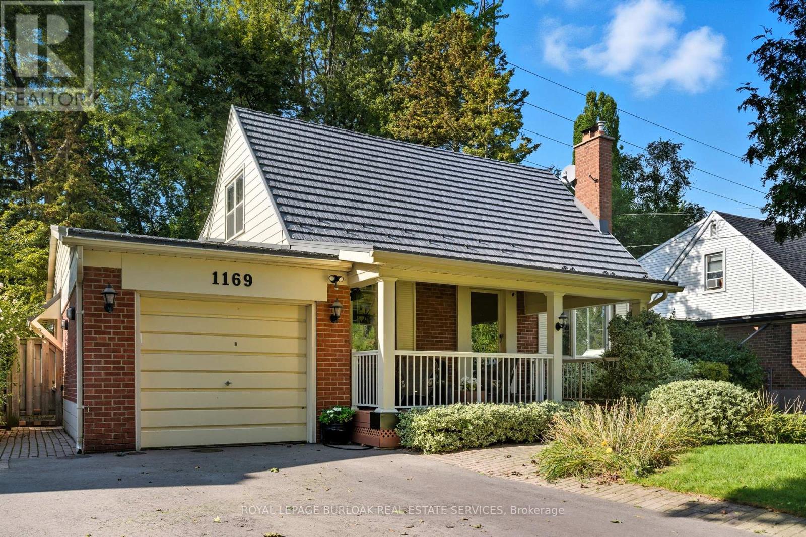 1169 Greening Ave, Mississauga, ON L4Y 1H3
