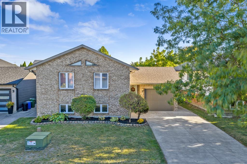 8078 Faholo, Windsor, ON N8R 2H1