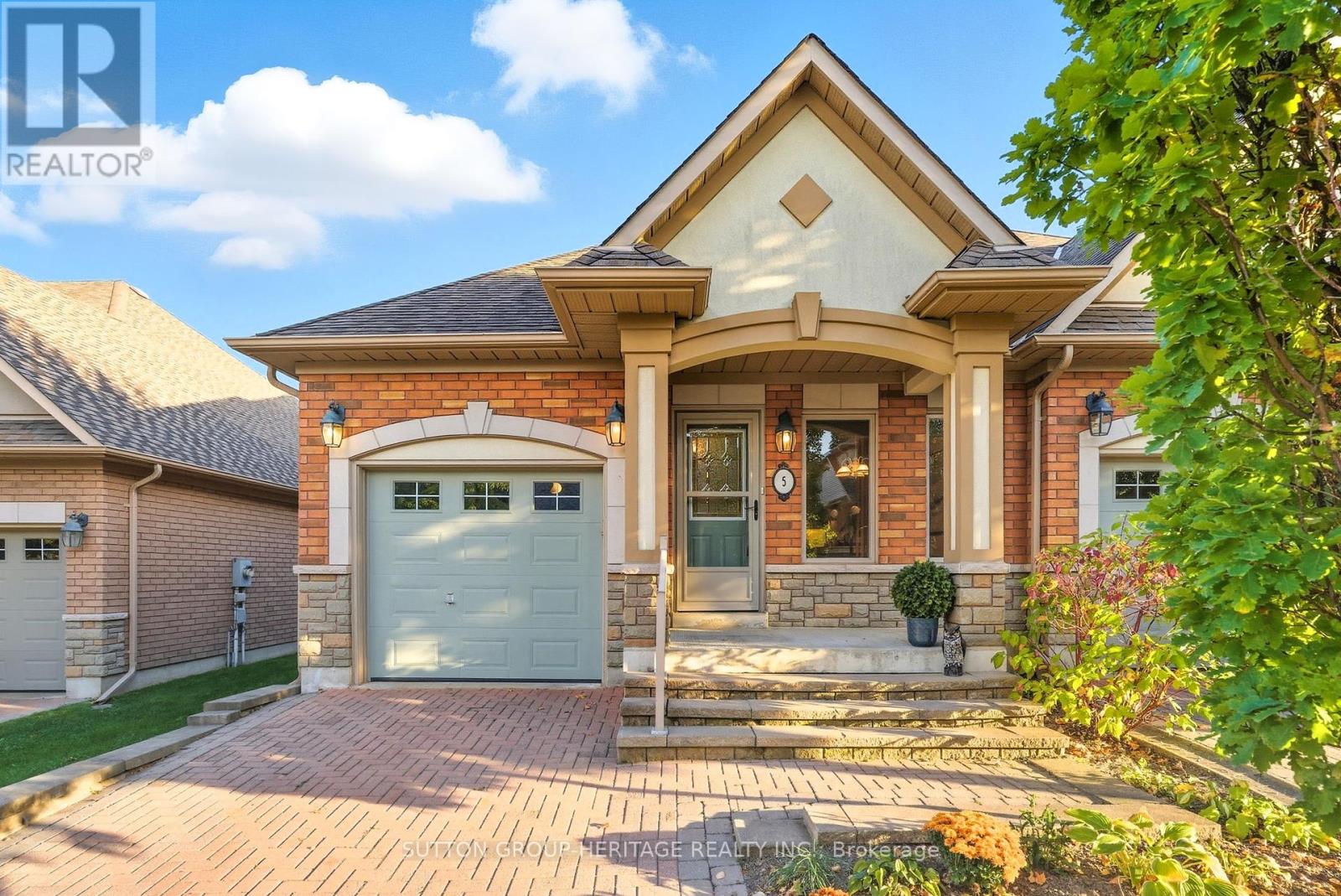 5 Via Vistana Rd, New Tecumseth, ON L9R 0C5