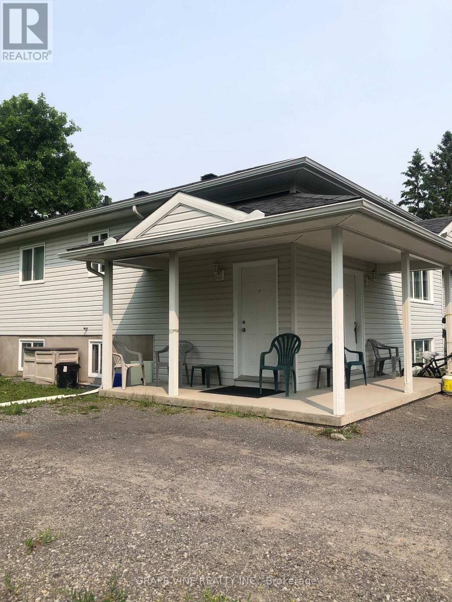 35 Cloverloft Ct, Ottawa, ON K2S 1T3