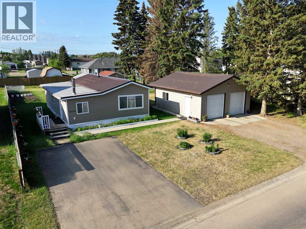 101 Avenue Unit 10205, La Crete, AB T0H 2H0