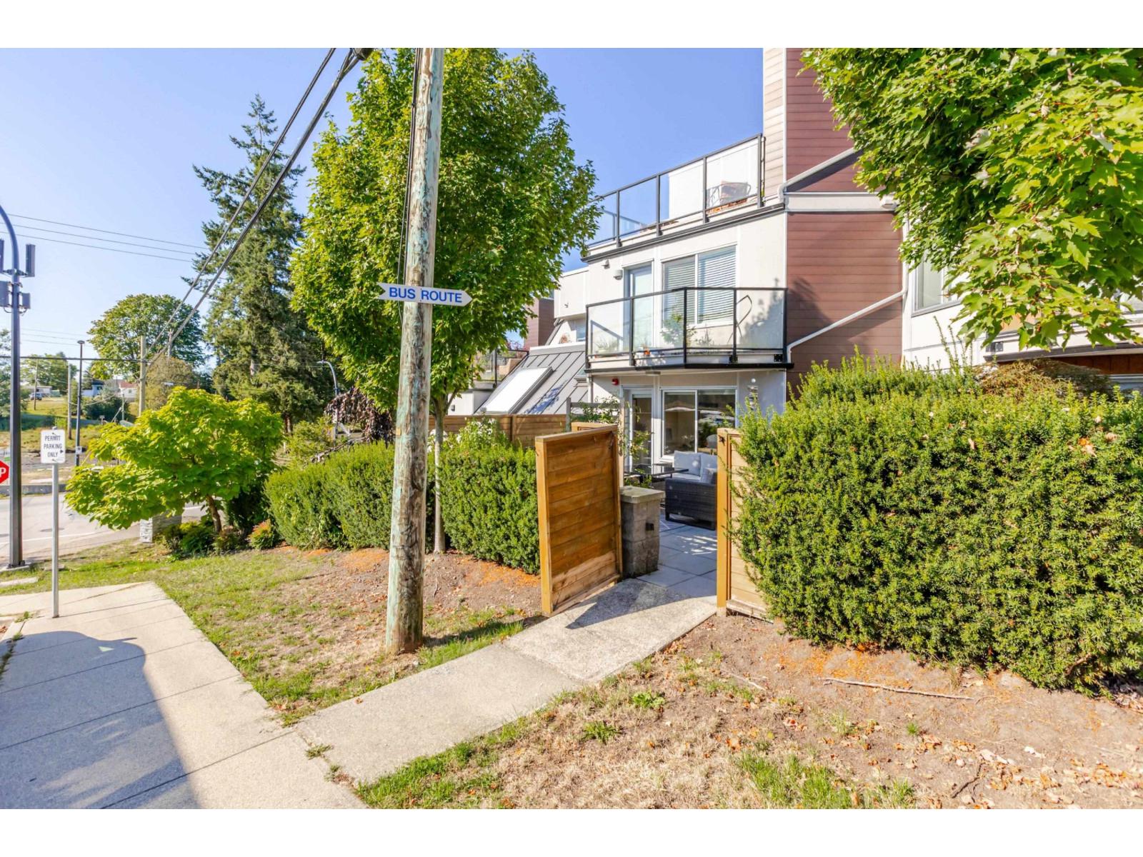15989 Marine Drive Unit 3, White Rock, BC V4B 1G1