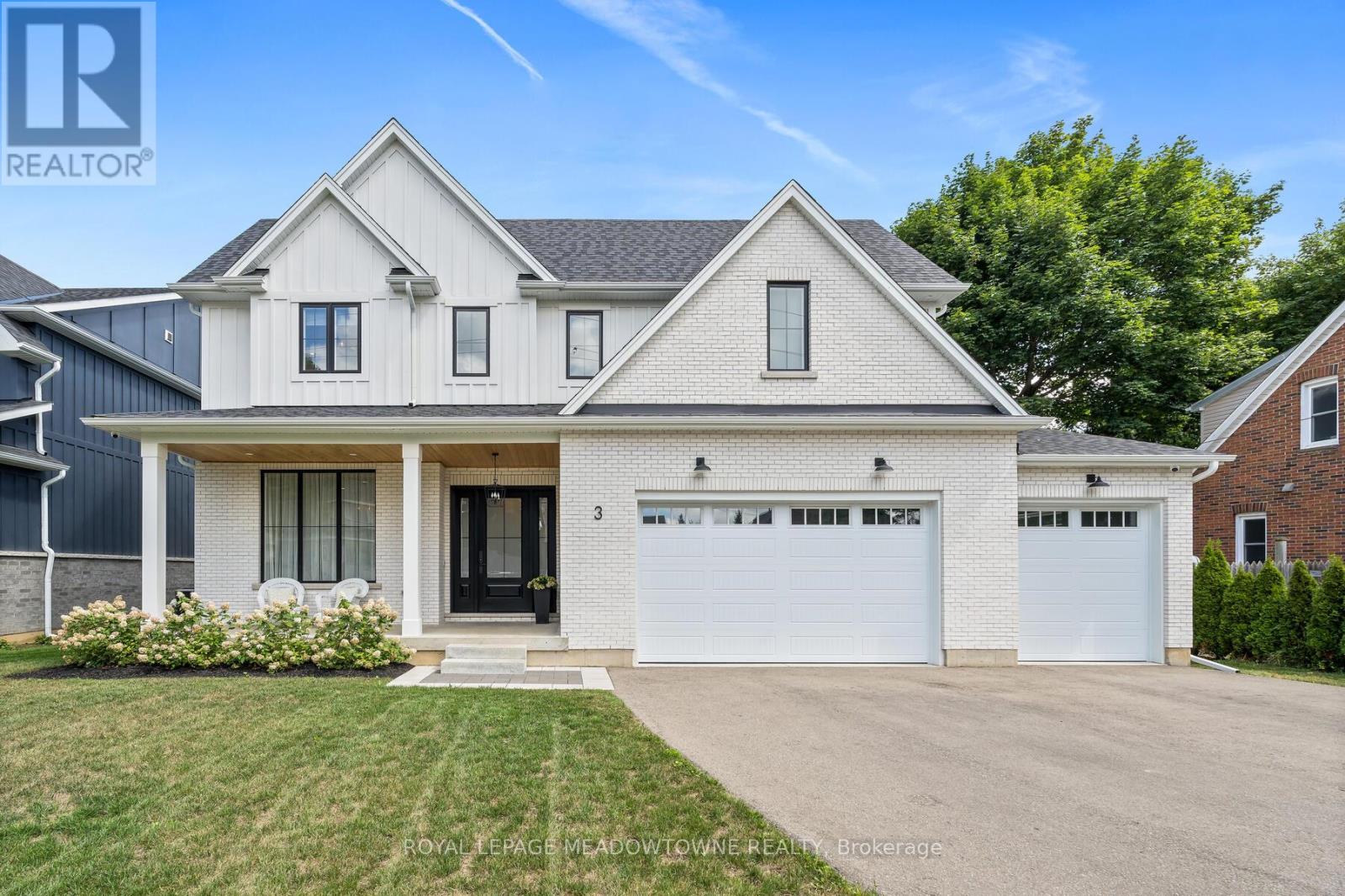 3 Academy Rd, Halton Hills, ON L7G 3N7