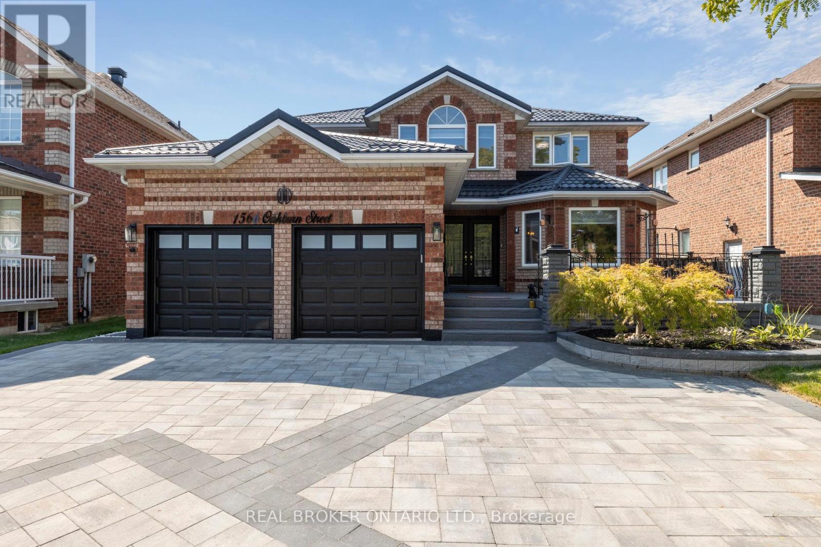 1566 Oakburn St, Pickering, ON L1V 6W1
