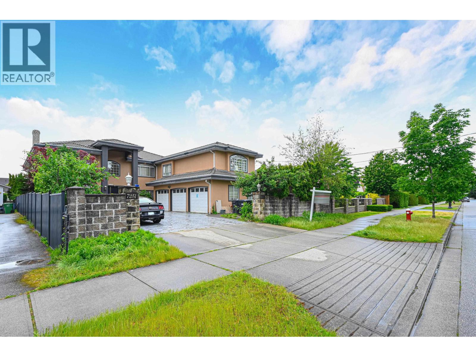 7251 Ash St, Richmond, BC V6Y 2R9