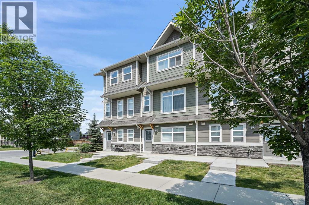 1673 Legacy Cir SE, Calgary, AB T2X 4H9