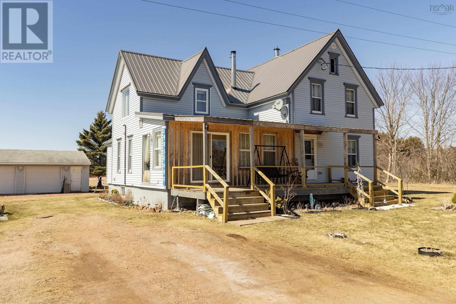 73 Mills Rd, Advocate Harbour, NS B0M 1A0