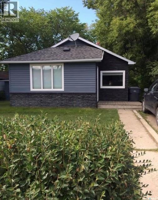 111 Pipestone Ave, Wawota, SK S0G 5A0