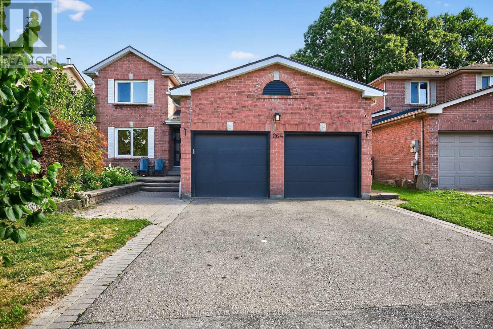 264 Mccaffrey Rd, Newmarket, ON L3X 1J4