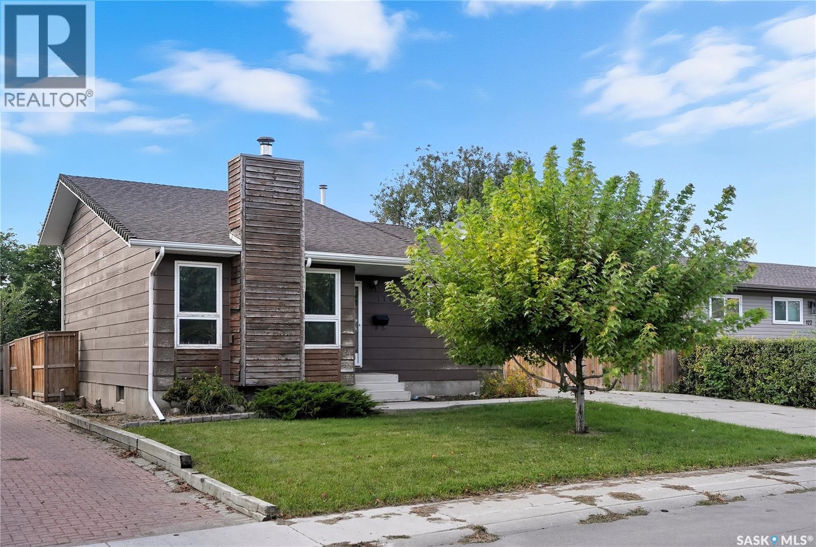 118 Delayen Cres, Saskatoon, SK S7N 2N6