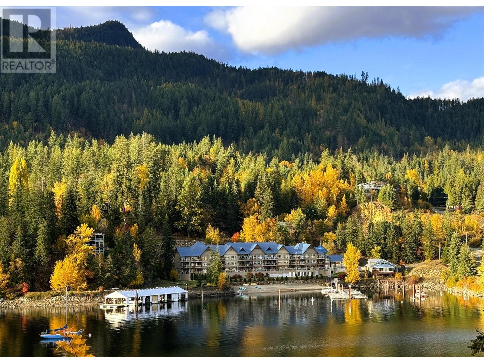550 Rainbow Drive Unit 305, Kaslo, BC V0G 1M0