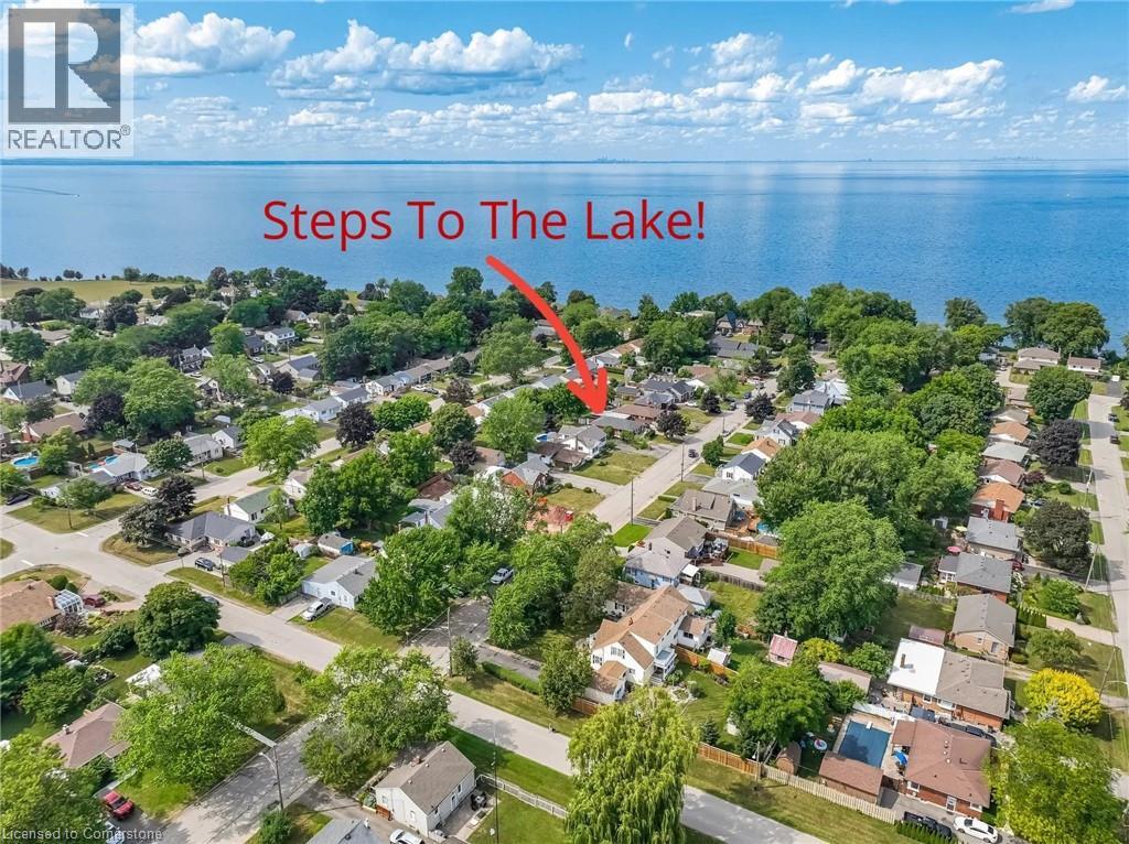 77 Fairview Rd, Grimsby, ON L3M 3L6
