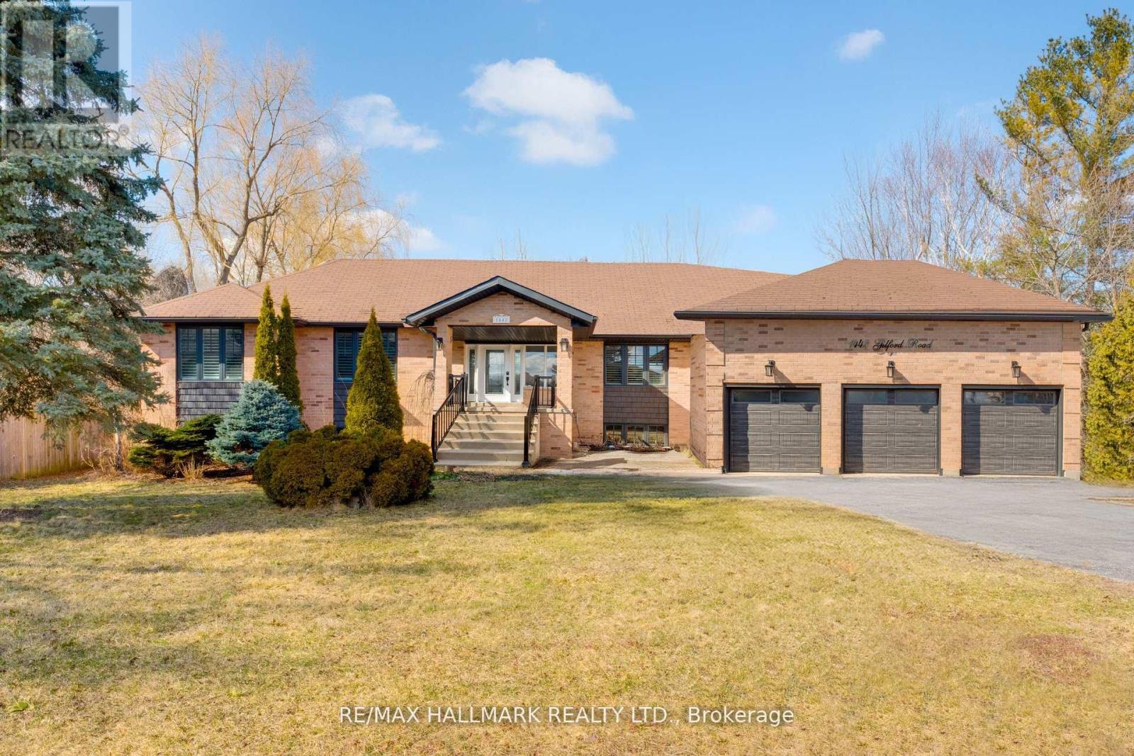 1442 Gilford Rd, Innisfil, ON L0L 1R0
