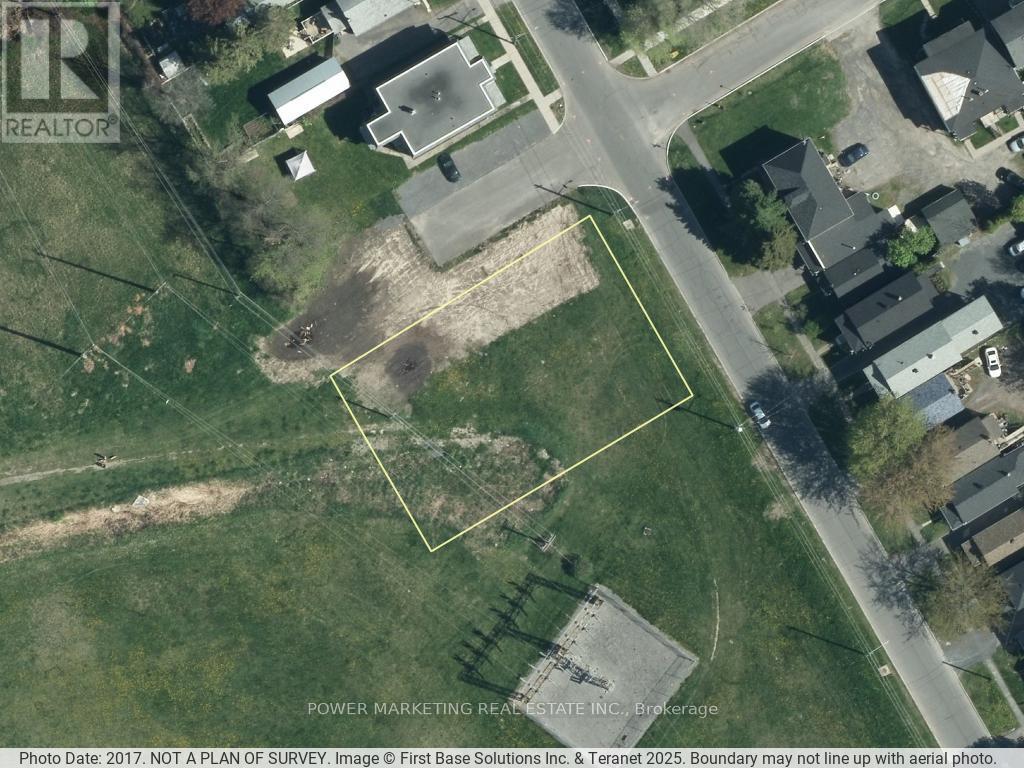 19 Danis Avenue #9 11, Cornwall, ON K6H 5E3