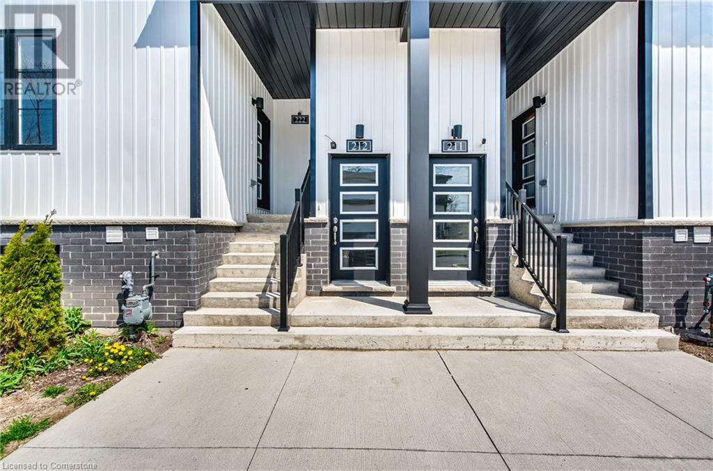 4263 Fourth Avenue Unit 212, Niagara Falls, ON L2E 0C2