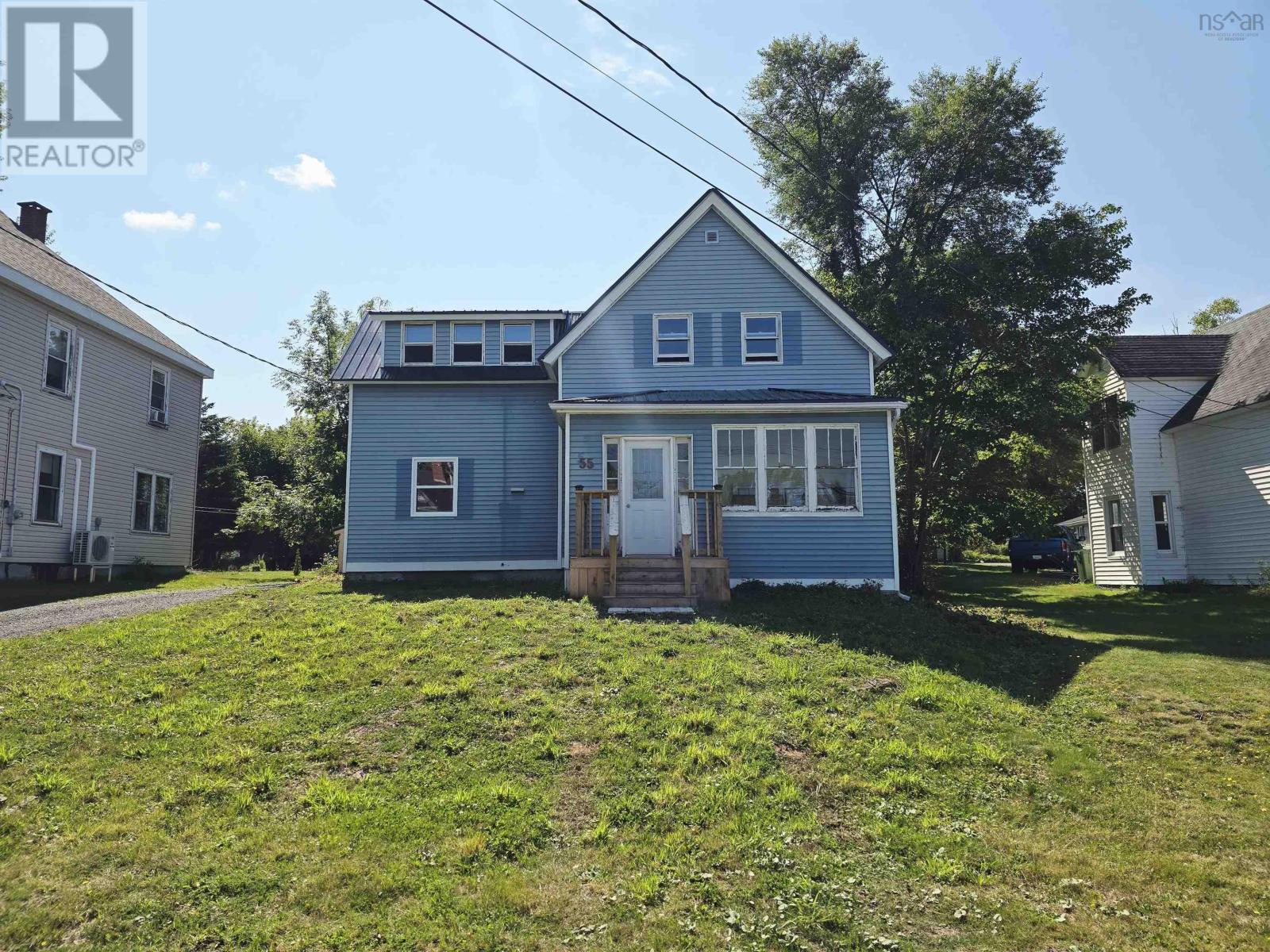 55 Bridge Ave, Stellarton, NS B0K 1S0