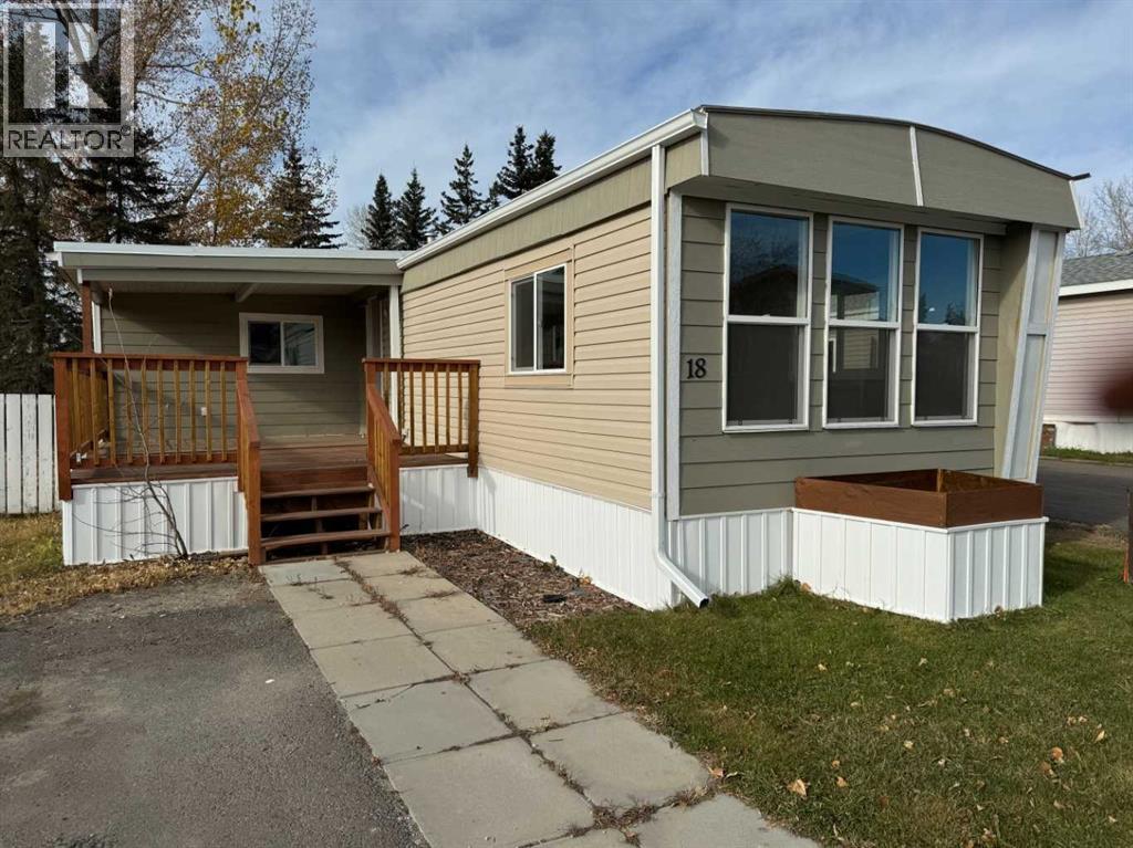 5800 46 Street Unit 18, Olds, AB T4H 1G7