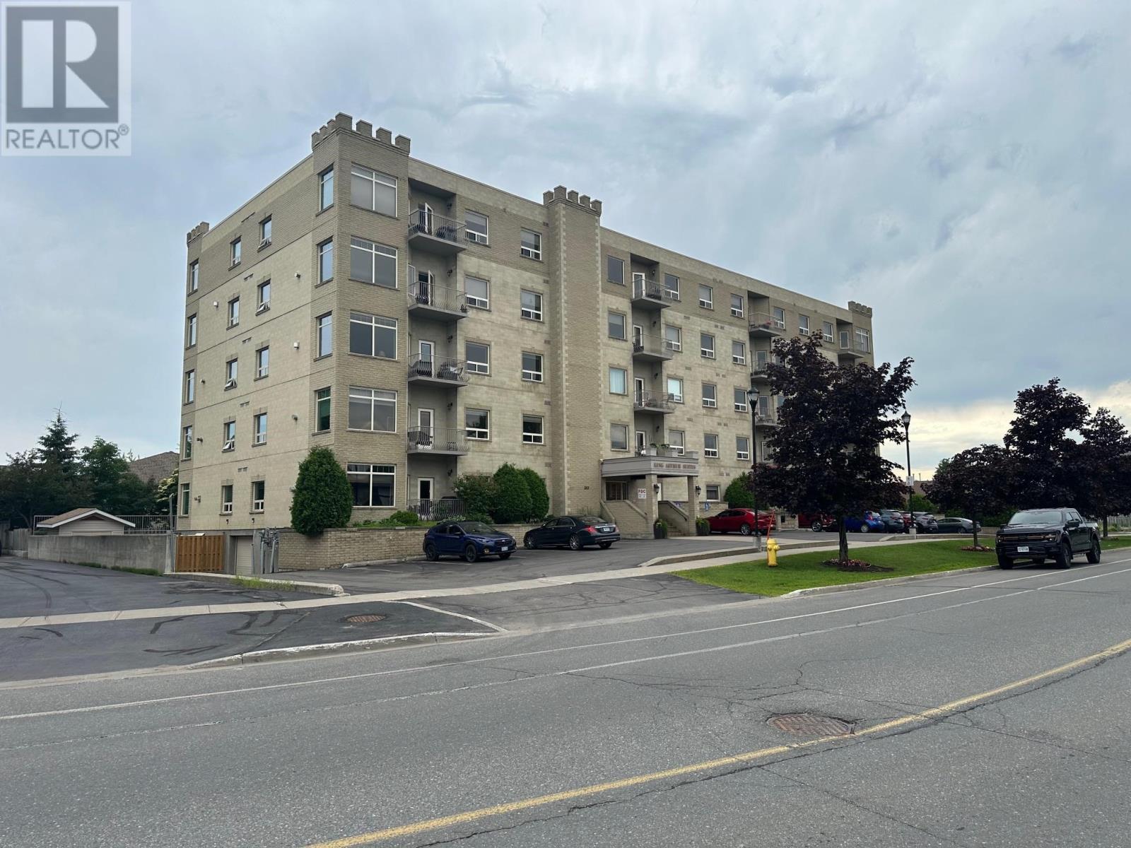 253 Pioneer Dr Unit 304, Thunder Bay, ON P7G 1C1