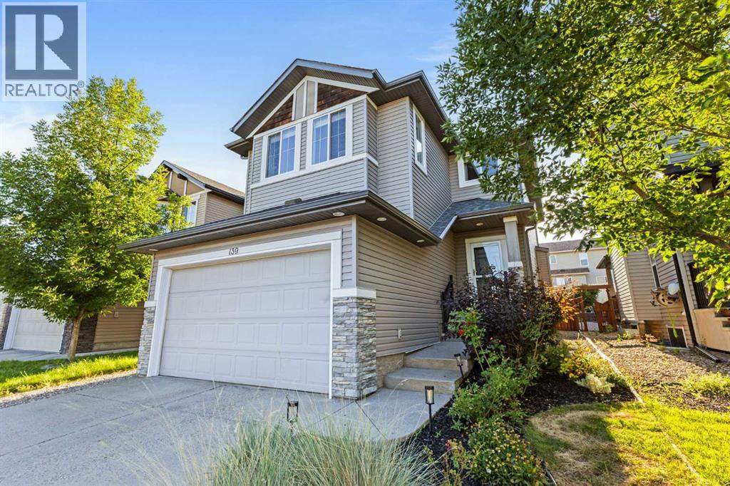 139 Everbrook Dr SW, Calgary, AB T2Y 0L6
