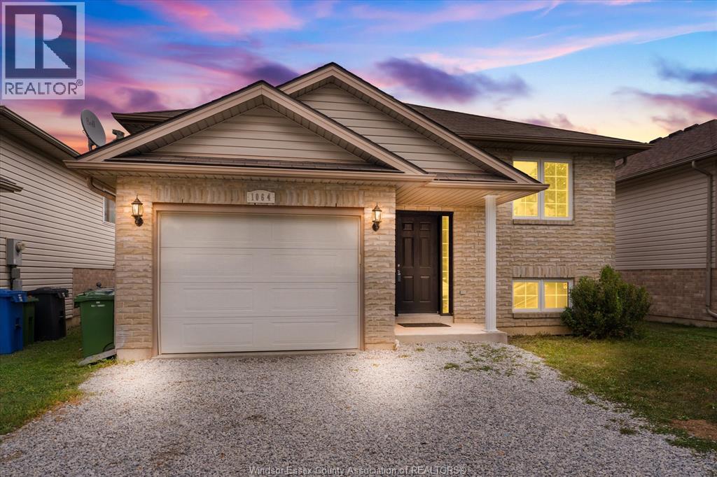 1064 Pearson Ave, Windsor, ON N8P 1Y6