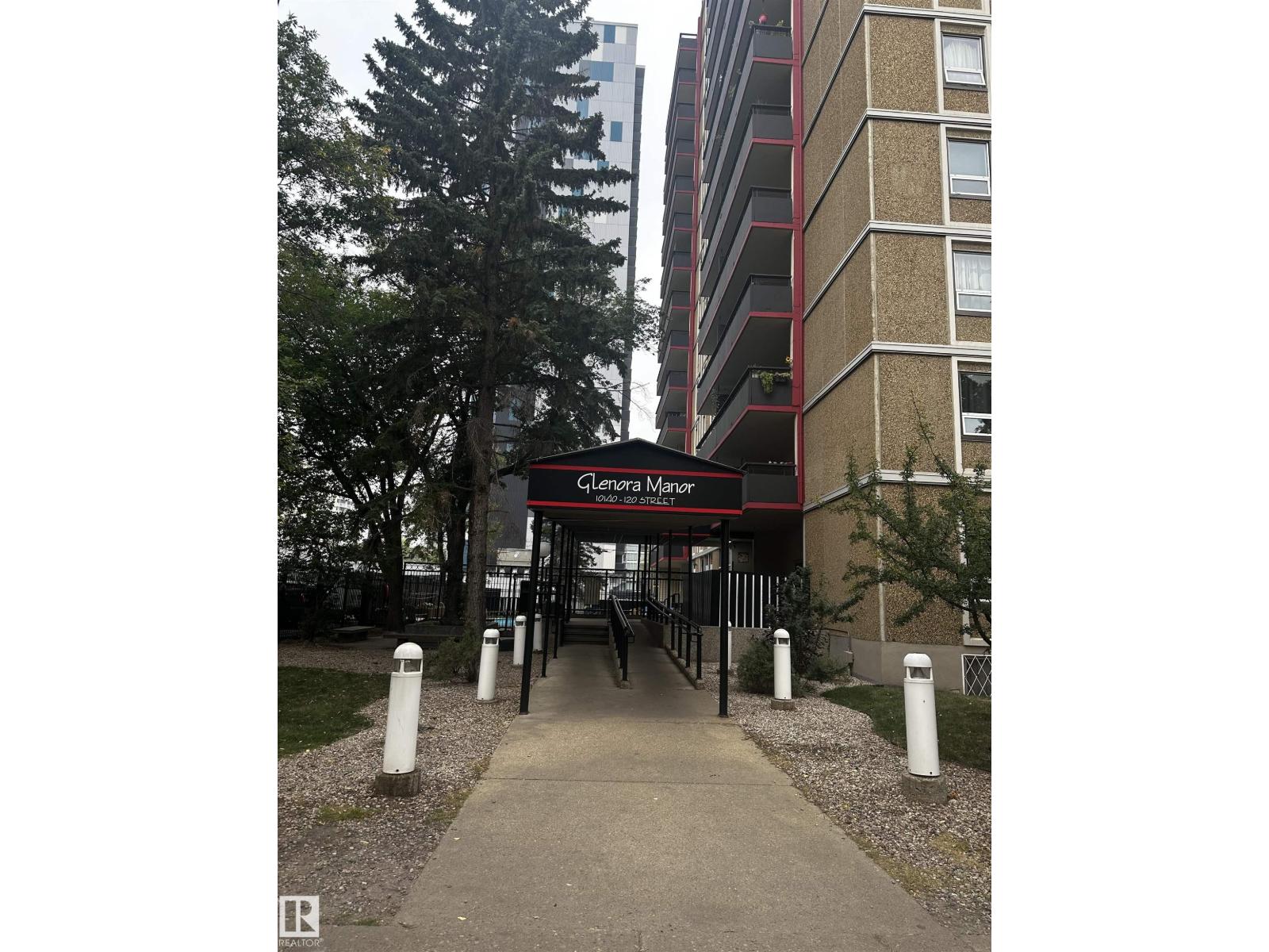 10140 120 Street Northwest #706, Edmonton, AB T5K 1Z8