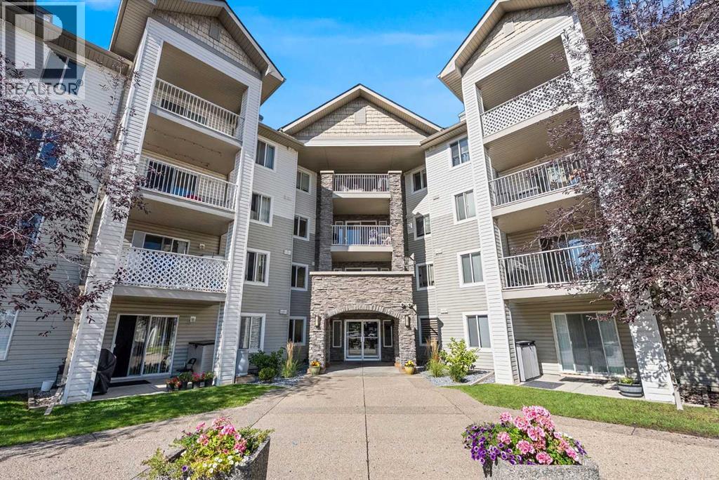 2000 Somervale Court Sw Unit 210, Calgary, AB T2Y 4J1