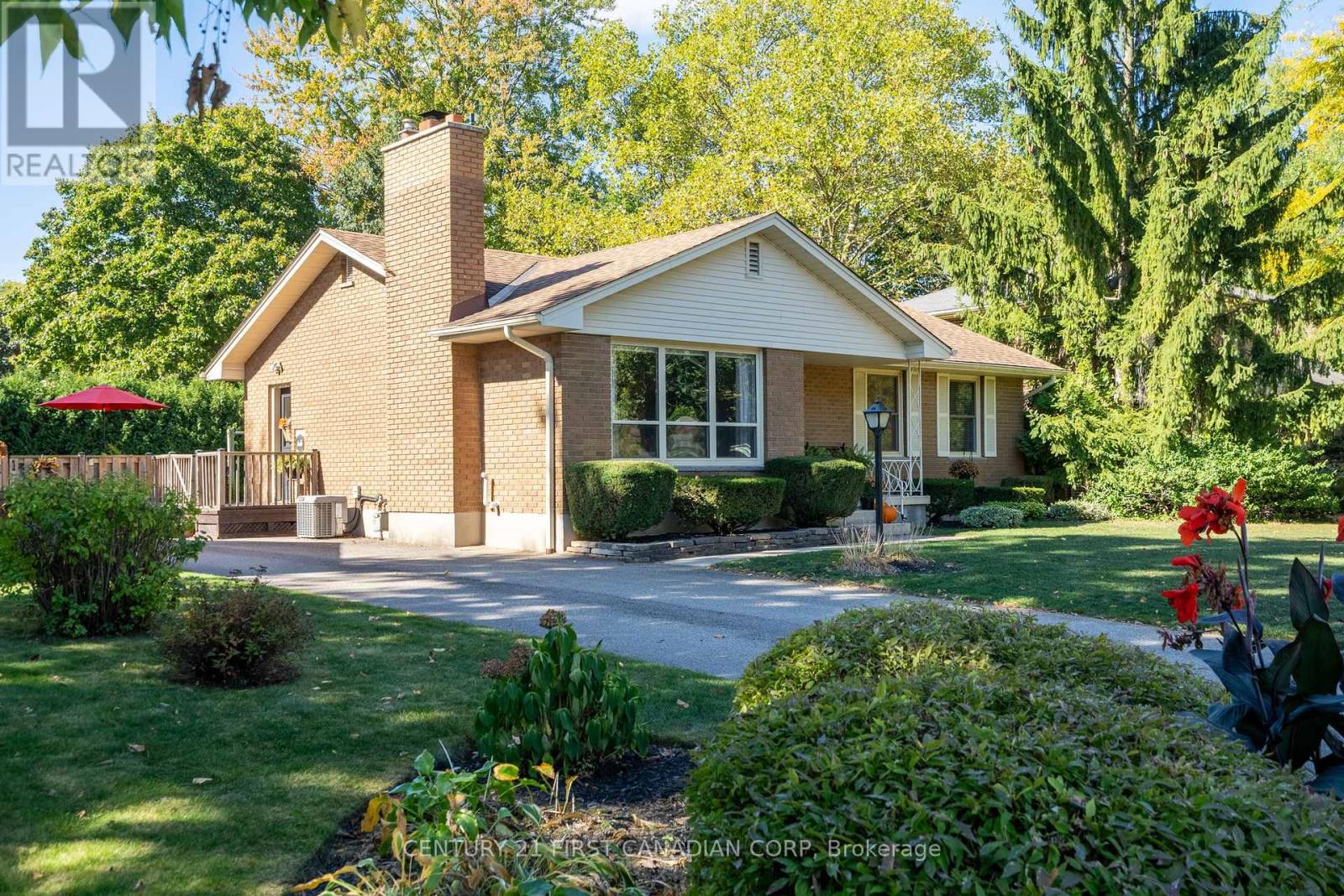 86 Mcleod Cres, London, ON N5X 1S8