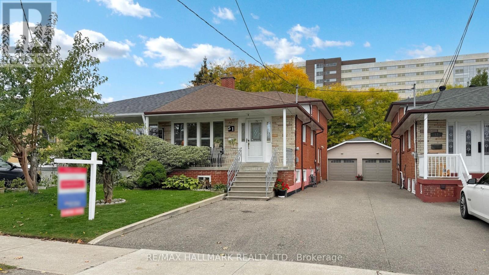 51 Wintergreen Rd, Toronto, ON M3M 2H9