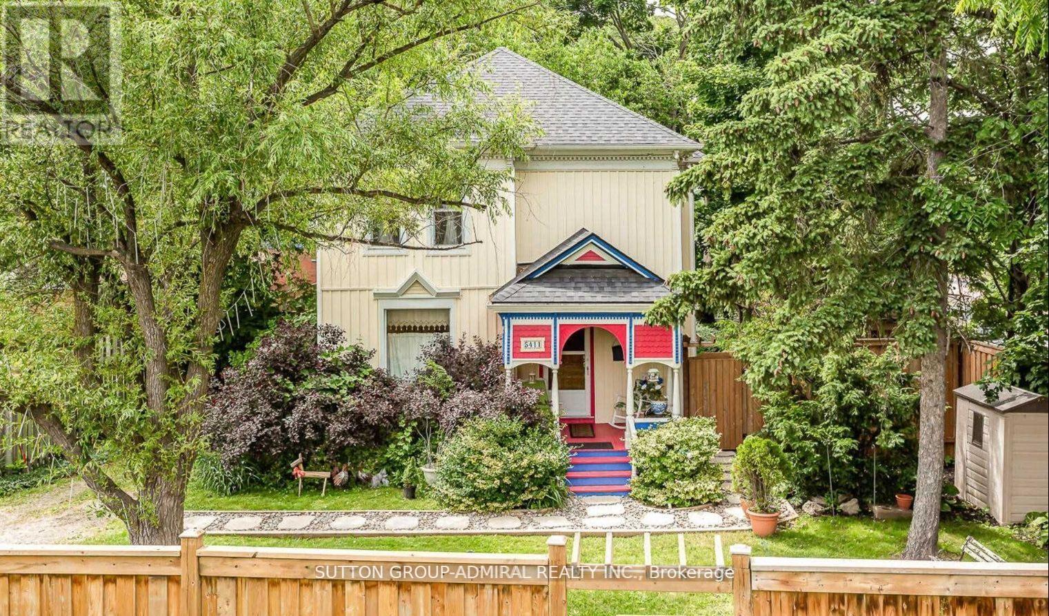 5411 Portage Rd, Niagara Falls, ON L2G 5X9