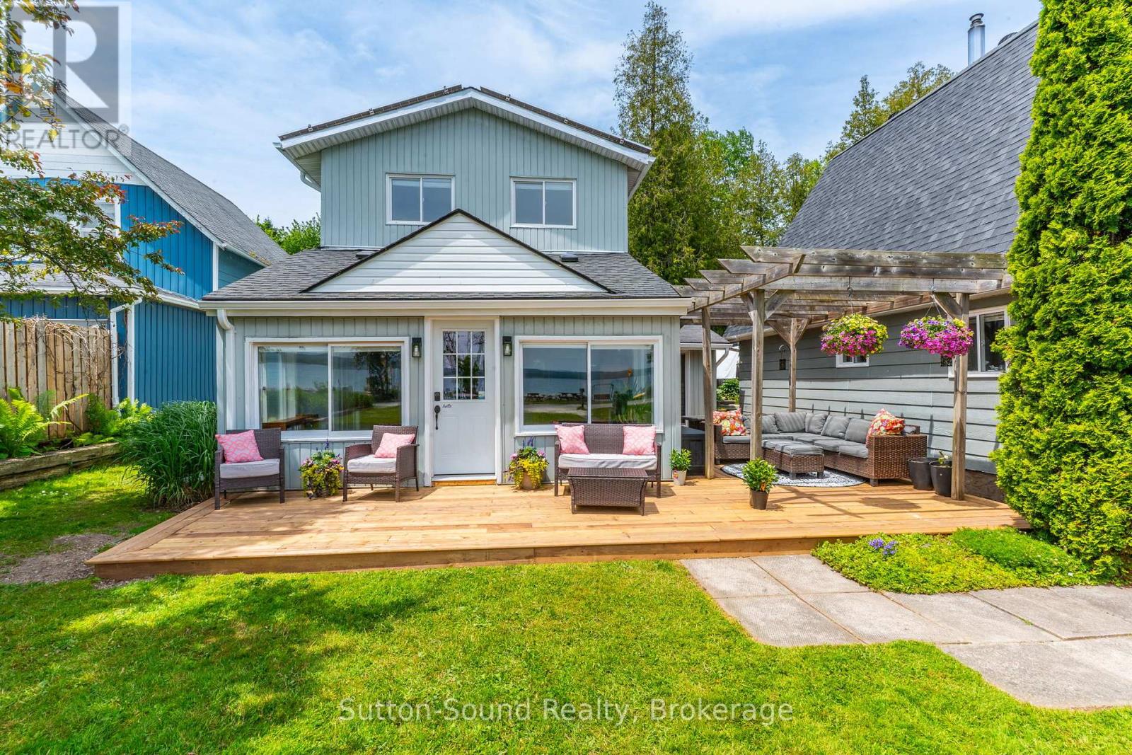 168 Old Beach Dr, Georgian Bluffs, ON N4K 5N4