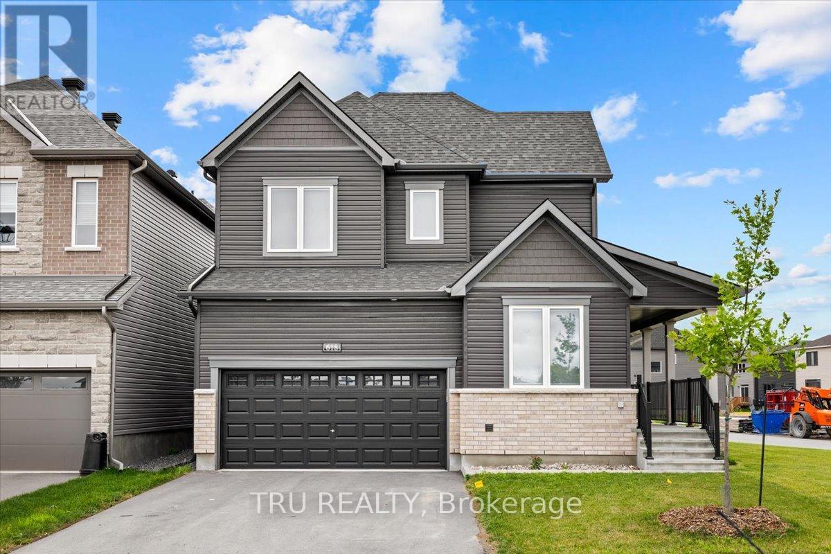 618 Galarneau Way, Ottawa, ON K2W 0M1