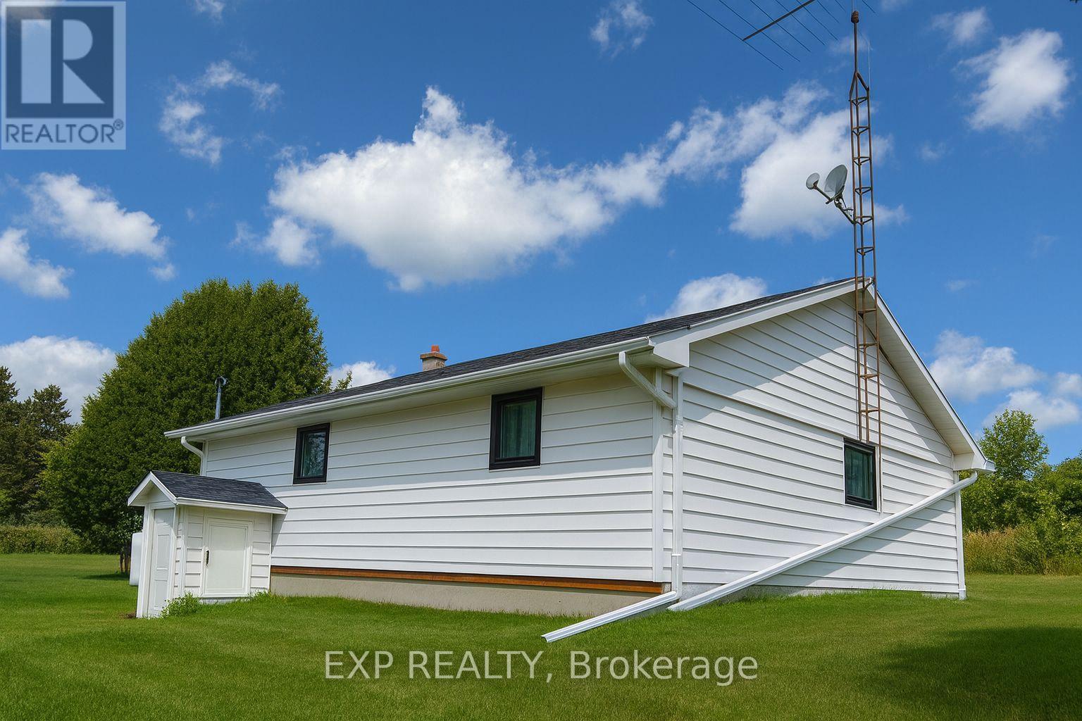 17851 Highway 60 Hwy, Madawaska Valley, ON K0J 2N0