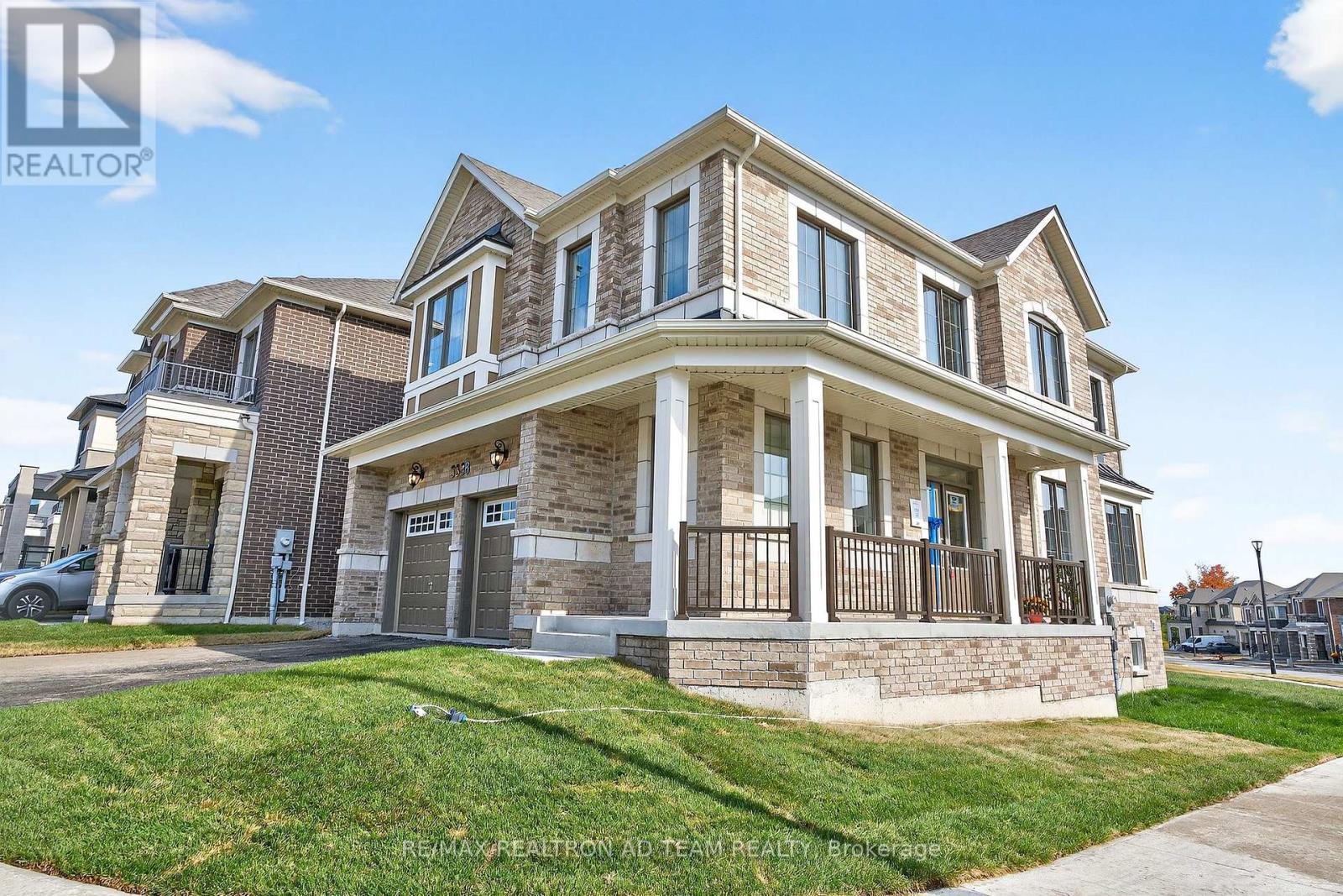 3338 Marchington Sq, Pickering, ON L1X 0T2