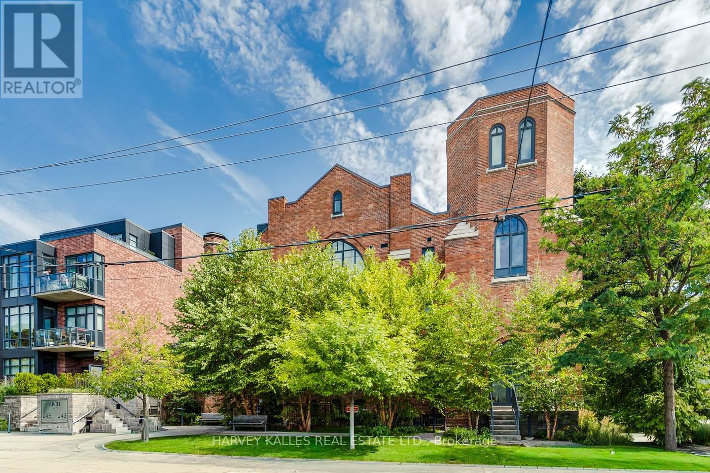 243 Perth Ave C 105 Ave, Toronto, ON M6P 3X9