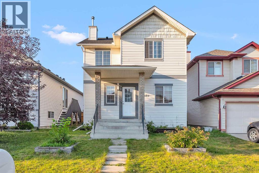 175 Evansmeade Common NW, Calgary, AB T3P 1E8