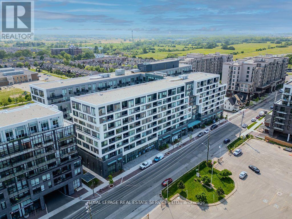 438 2450 Old Bronte Rd, Oakville, ON L6M 5P6