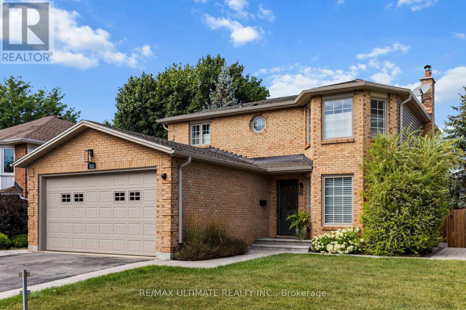 2113 Headon Forest Dr, Burlington, ON L7M 2V9