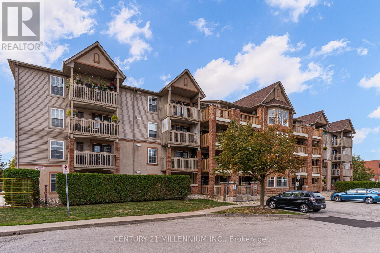 110 4003 Kilmer Dr, Burlington, ON L7M 4M1