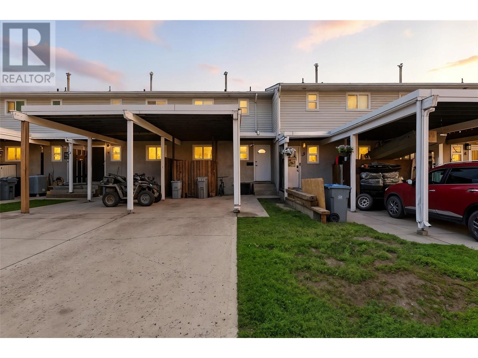 800 Southill Street Unit 4, Kamloops, BC V2B 5L8